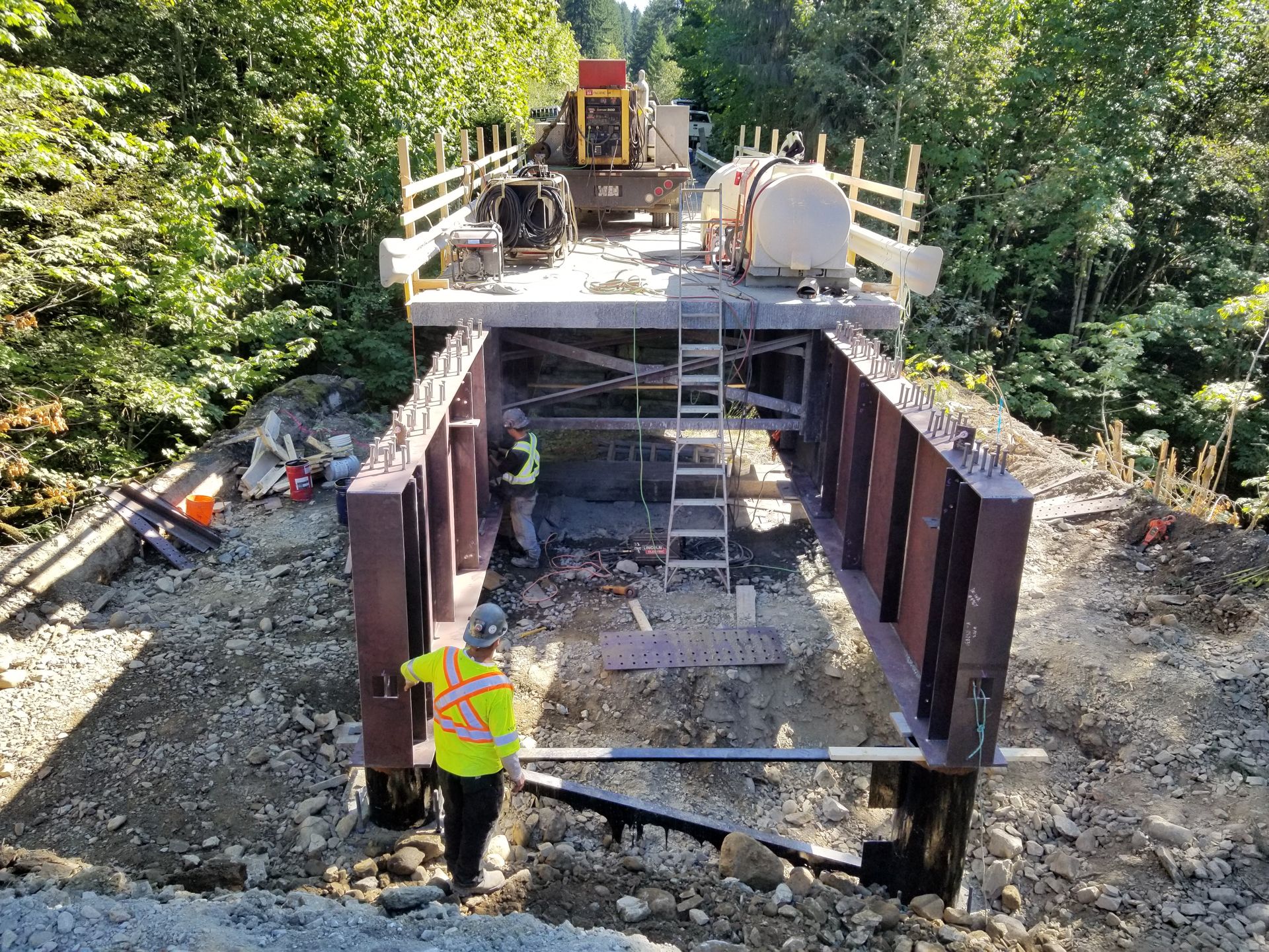 Retrofit 80' Composite Bridge with a 15' Girder Extension Attached by a Splice - Chemainus, BC